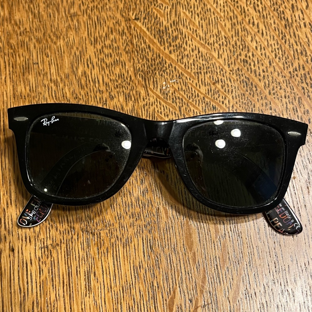 Ray ban wayfarer sunglasses